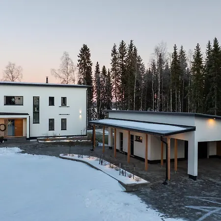 Forest -private Location, Sauna And Jacuzzi Villa Rovaniemi
