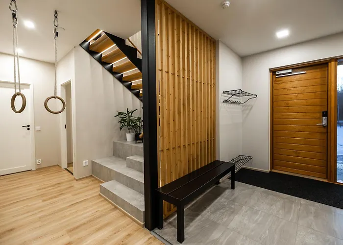 Forest -private Location, Sauna And Jacuzzi 罗瓦涅米